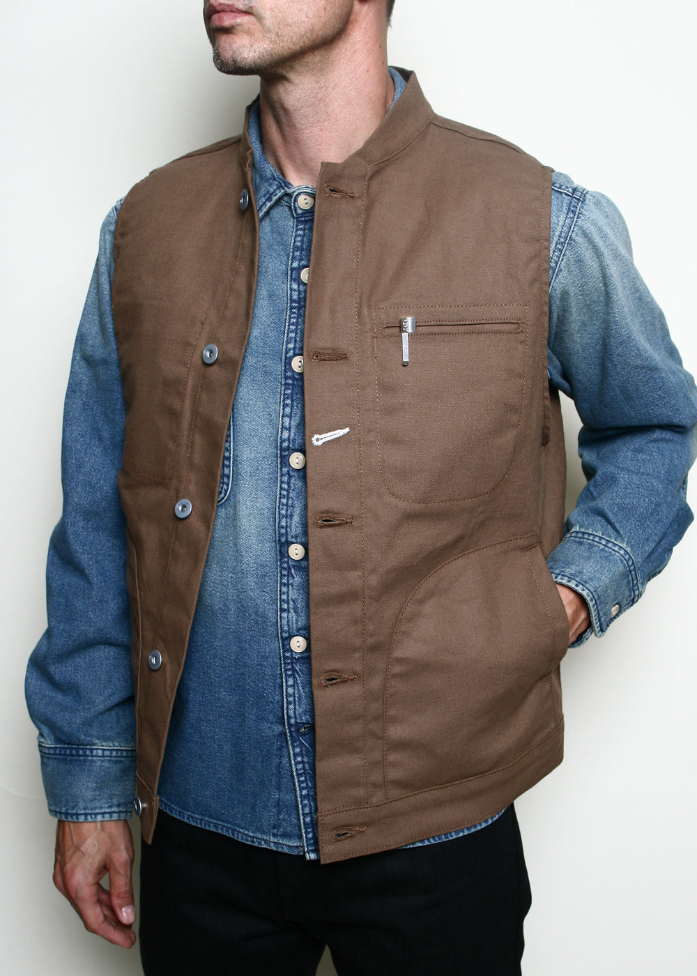Rouge Territory Dry Wax Canvas Supply Vest - Brown
